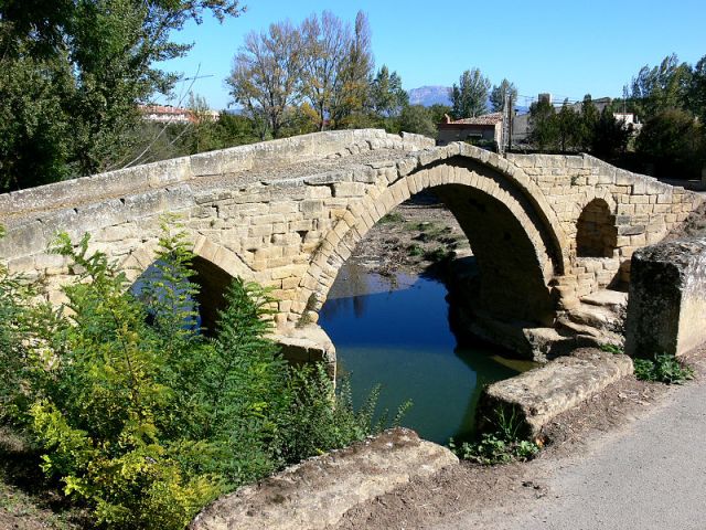 Cihuri_Puente_romano_sobre el río Tirón.